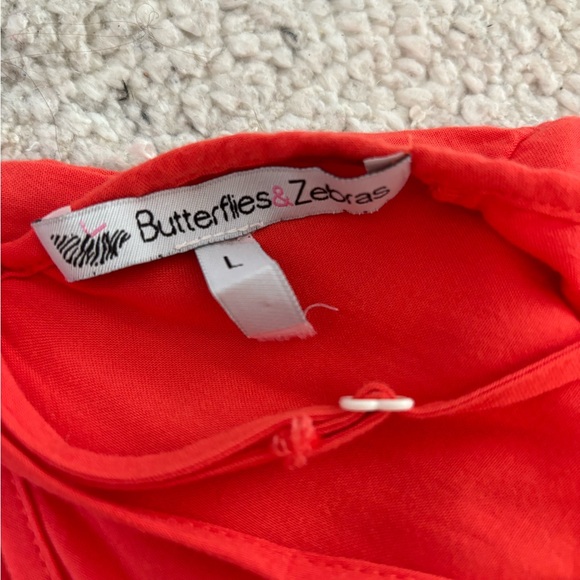 SUPER CUTE ORANGE ROMPER! - Picture 3 of 3